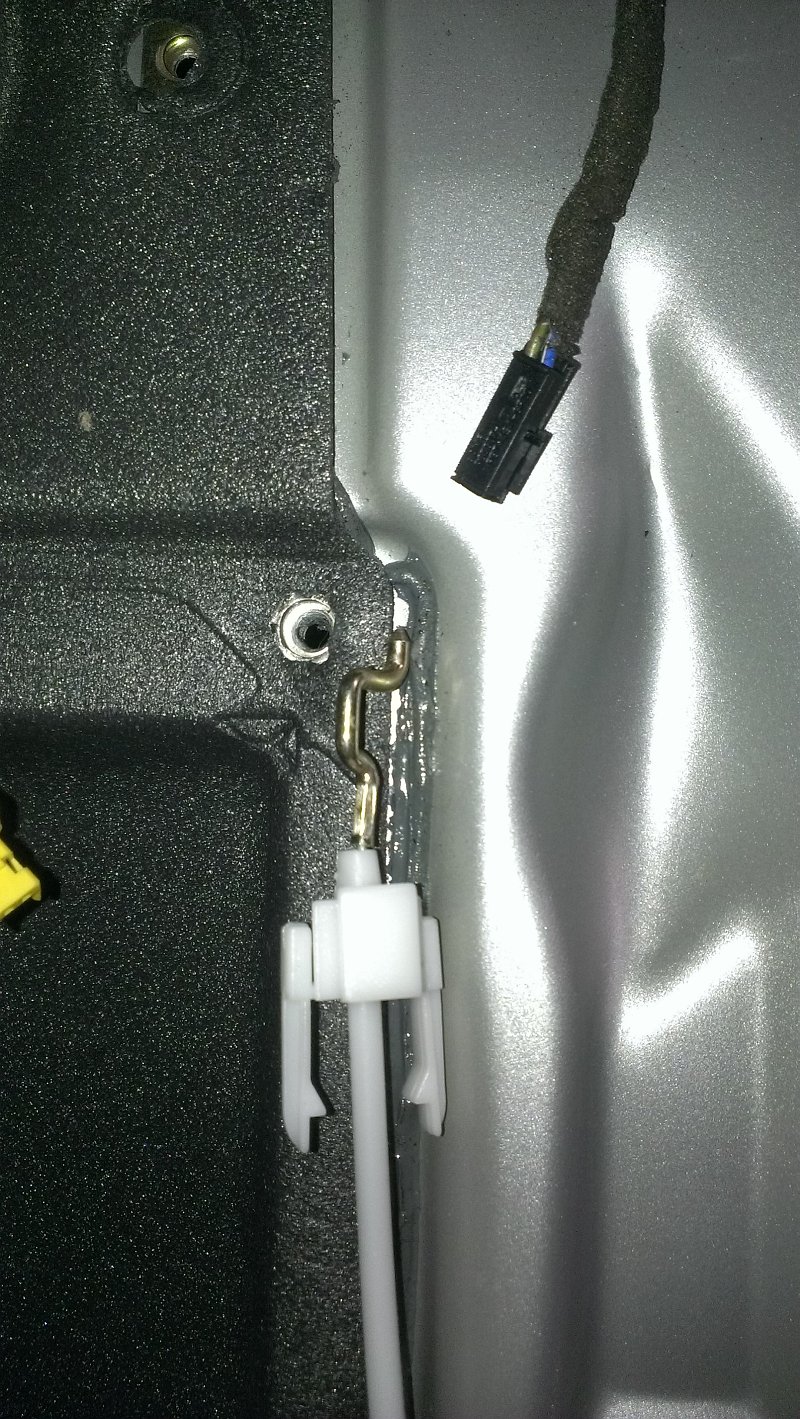 Porsche Boxster - Door Pull Latch Cable