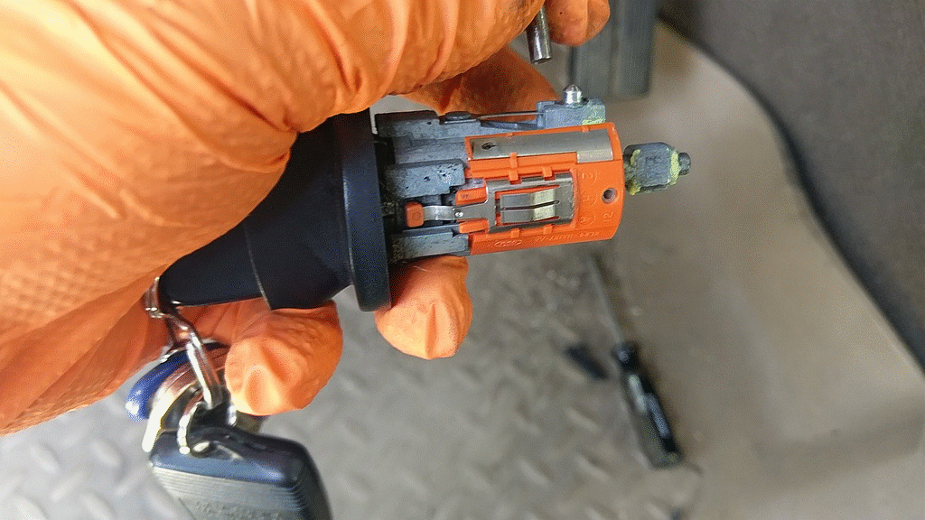 Lock Cylinder Pin Animated