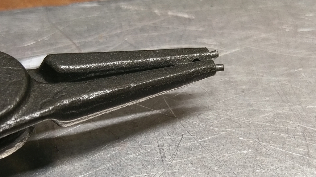 Close Up Knipex Tips