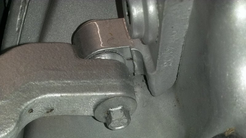 Porsche Boxster - Underside Door Hinge