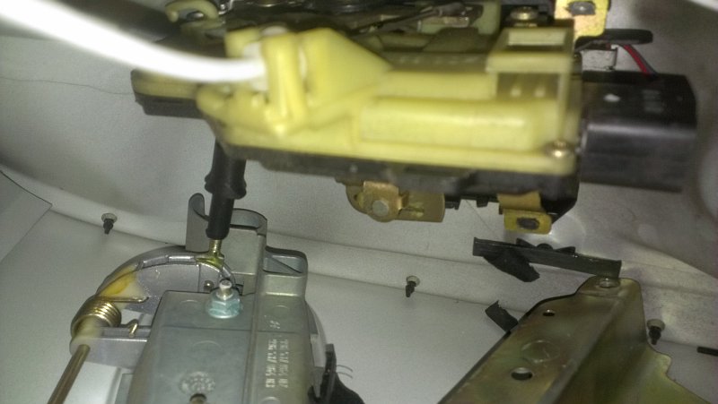 Porsche Boxster - Remove Door Latch