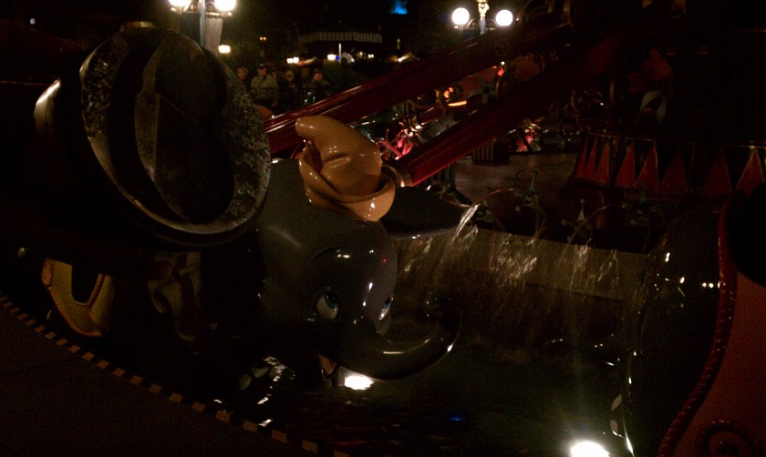 Peter Piston Dumbo Ride Peter Piston Dumbo Ride