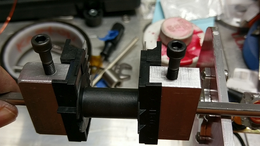 Hex Bolts on Bobbin Hex Bolts on Bobbin