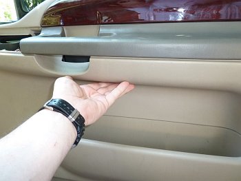 Lift UP on Door Panel