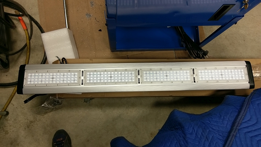 PLT 200 watt LED Fixture